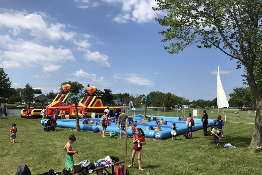 Espace Famille Bassin d eau Festival nautique de saint paul ile aux