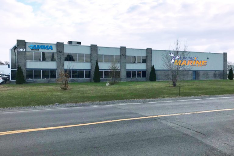 L'Entrepôt Marine a ouvert un centre de distribution le 25 novembre