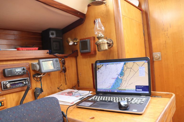 Comment lire une carte marine en