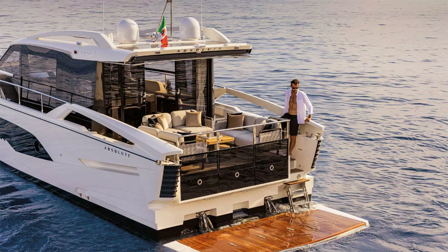 Absolute 48’ Coupe