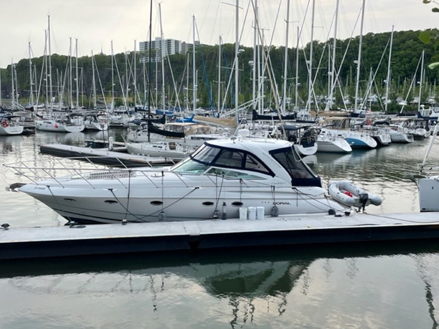 L’embarcation de plaisance impliquée dans l’événement, vue ici au quai. (Source&nbsp;: tierce partie, avec permission).