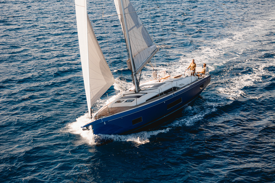 Oceanis 47. Crédit photo : BENETEAU.