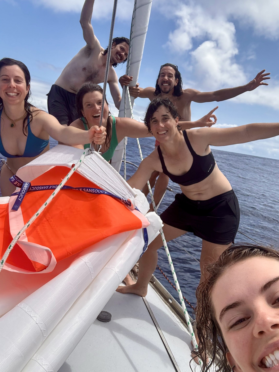 L’équipage au complet arrive aux Açores!