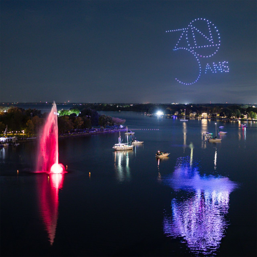 Spectacle de drones du samedi soir. Crédit photo&nbsp;: Nautisme Québec.